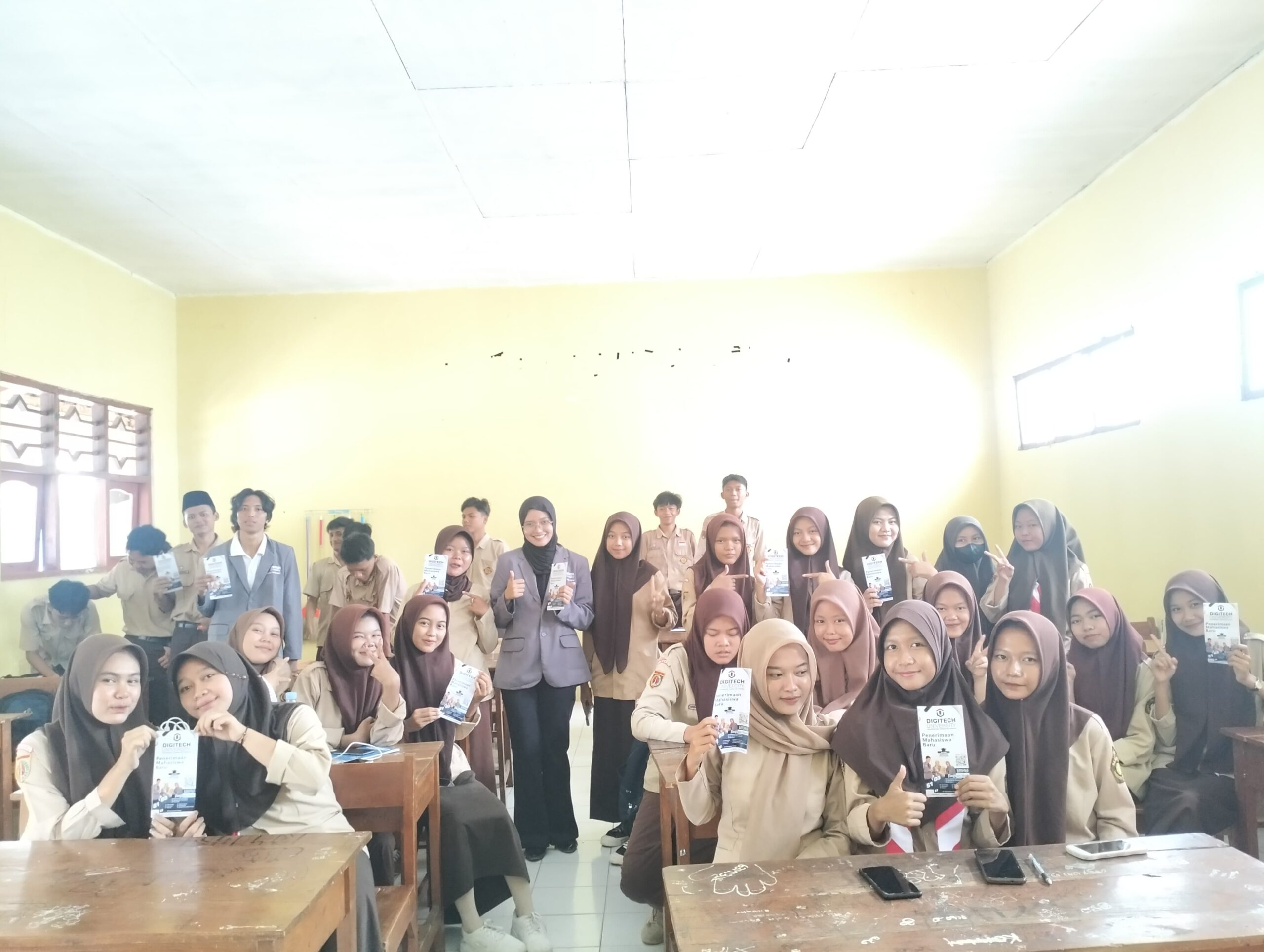 WORKSHOP DIGITAL MARKETING SMK AL AMIRIYAH LEBAKSIU WORKSHOP DIGITAL MARKETING SMK AL AMIRIYAH LEBAKSIU