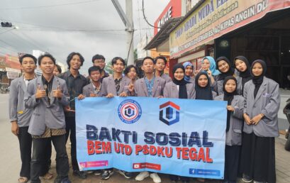 Ramadan Ceria, Mahasiswa UTD PSDKU Jakarta Bagi-Bagi Takjil Ke Pengguna Jalan